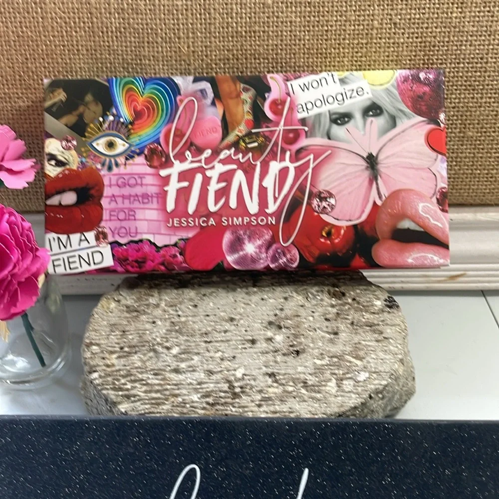 Jessica Simpson Beauty Fiend Face‎ & Eye Palette